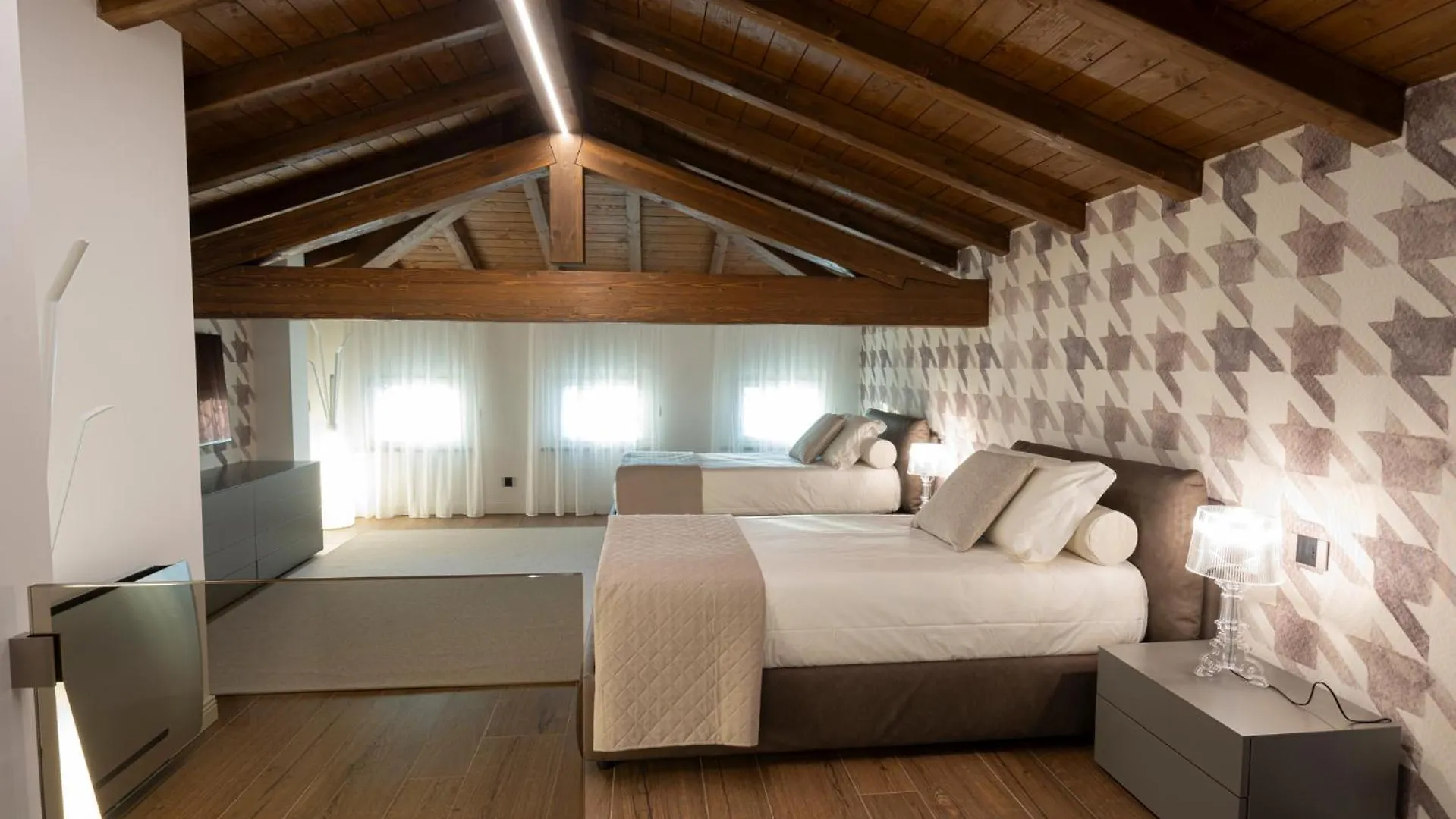 Accomodation Hotel Castello Il Codirosso Cesate Italy